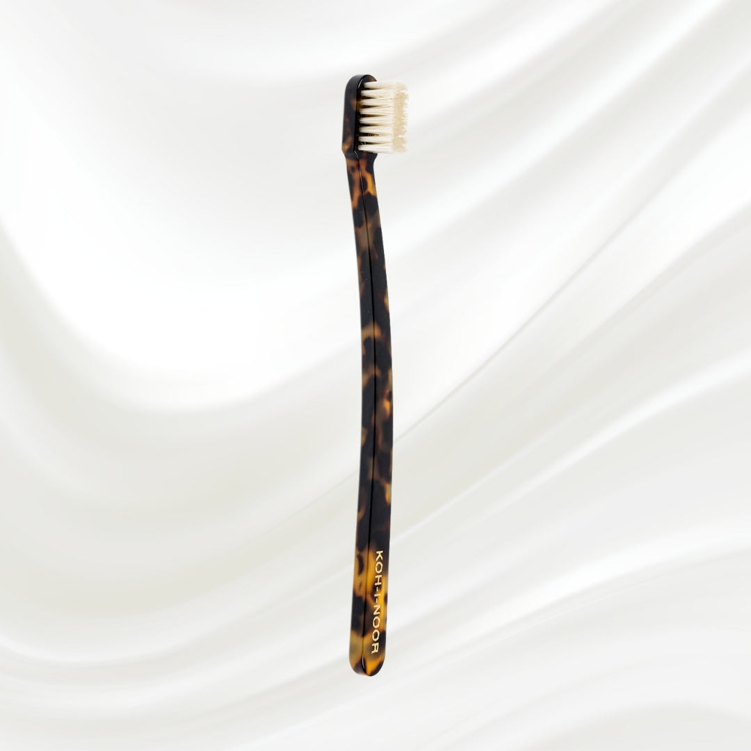 Coccola Medium Natural Bristle Toothbrush | Italian – KOH-I-NOOR