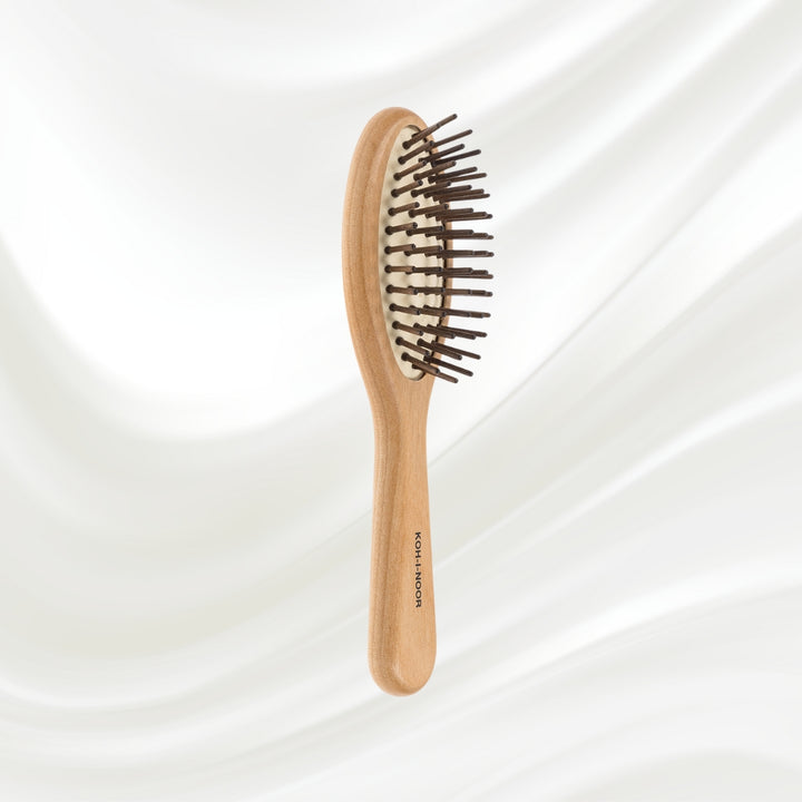 Brosse pneumatique ovale en bois d'aulne rouge Legno avec broches cylindriques en bois