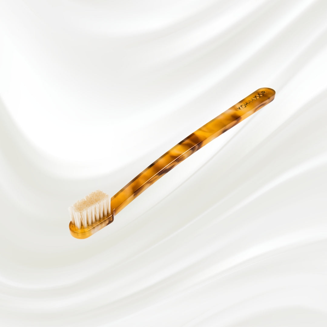 Coccola Toothbrush with Natural Bristles - Medium