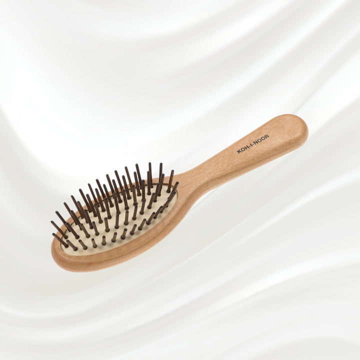 Brosse pneumatique ovale en bois d'aulne rouge Legno avec broches cylindriques en bois