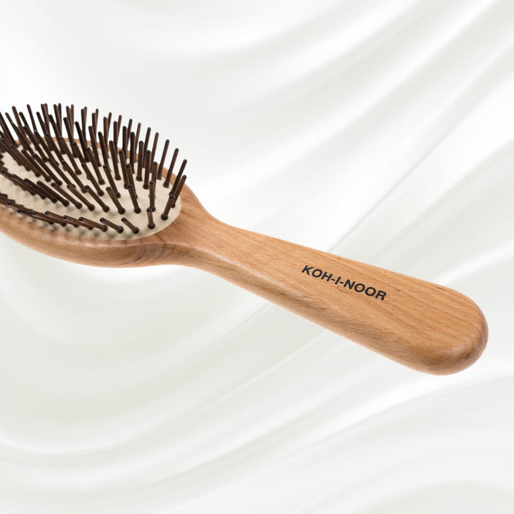 Brosse pneumatique ovale en bois d'aulne rouge Legno avec broches cylindriques en bois