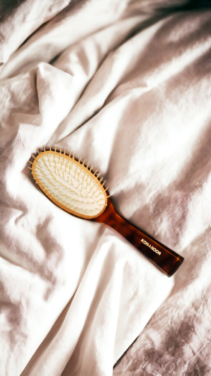 Jaspè Oval Pneumatic Hair Brush with Plastic Pins