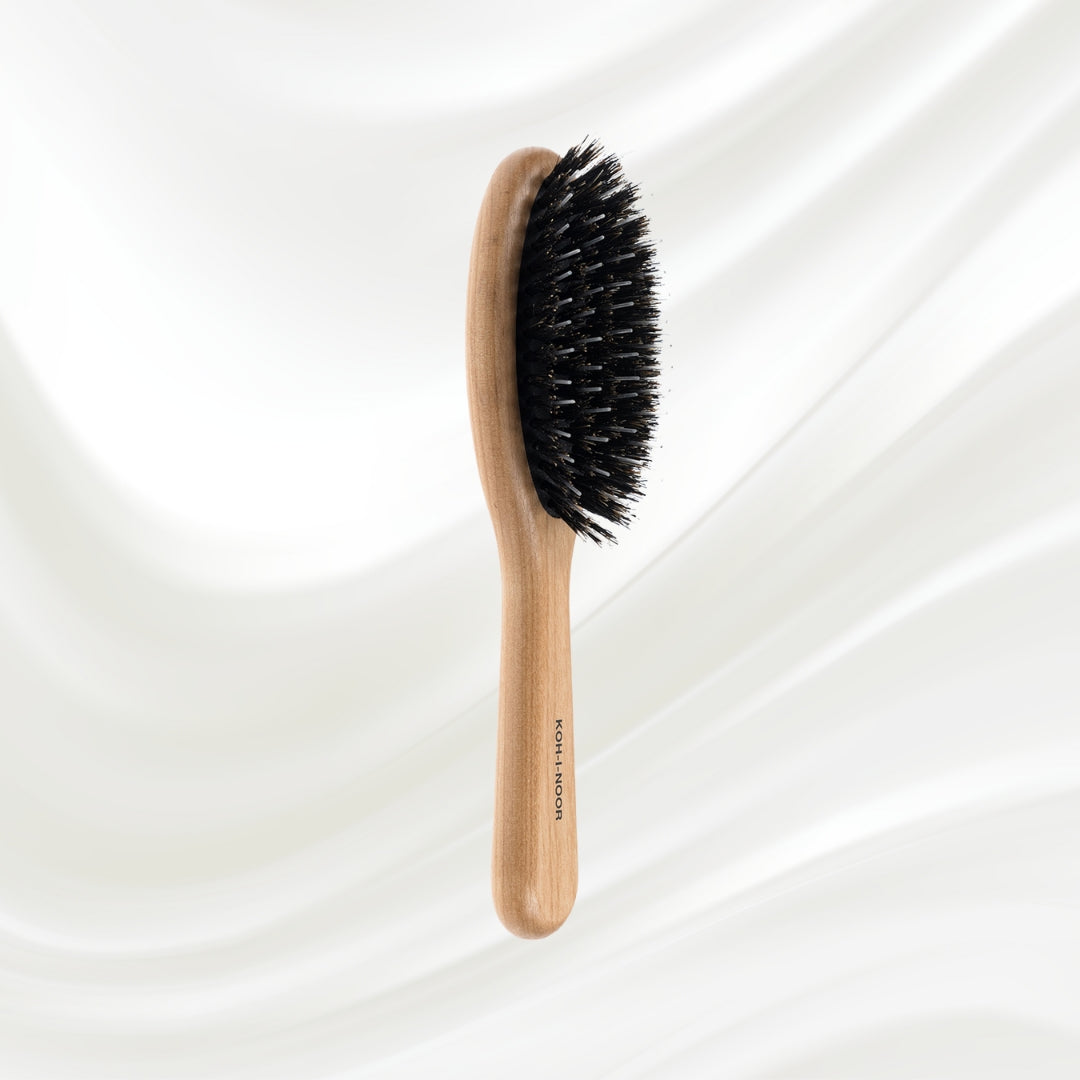 Brosse à cheveux pneumatique en bois d'aulne avec poils de sanglier et picots en nylon