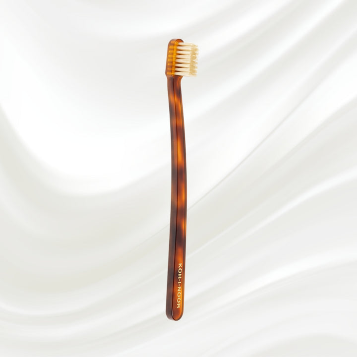 Coccola Toothbrush with Natural Bristles - Medium