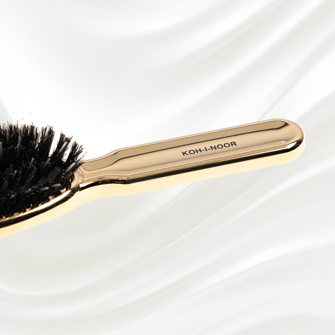 7117G KOH-I-NOOR Metallic hairbrush with gold plated handle, and boar and nylon bristles; KOH-I-NOOR's logo stamped on the comb
