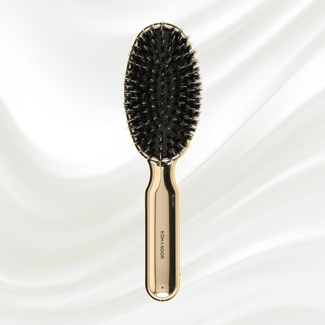 7118G KOH-I-NOOR Metallic hairbrush with gold plated handle, and boar and nylon bristles; KOH-I-NOOR's logo stamped on the comb