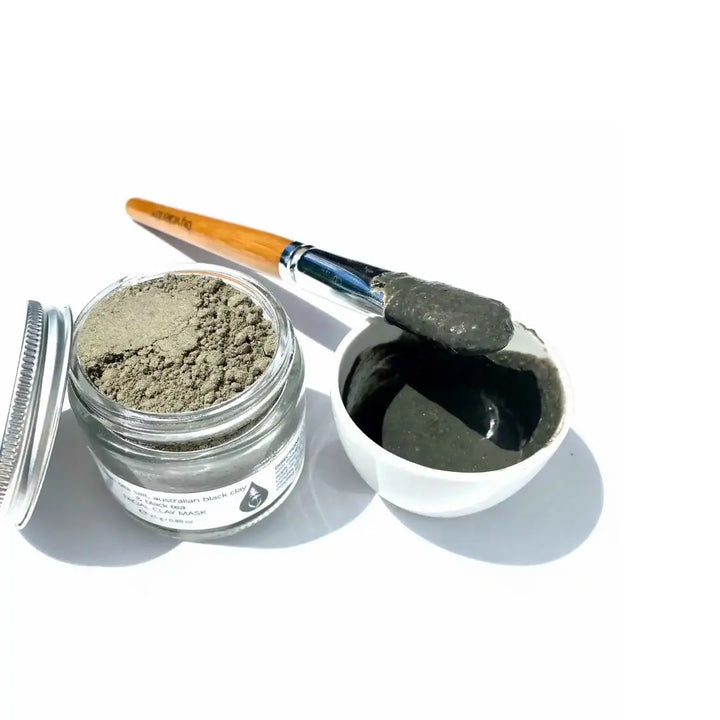 Hawaiian Sea Salt, Australian Black Clay & Black Tea Facial Clay Mask with Australian black clay + Vitamin C + Aloe vera